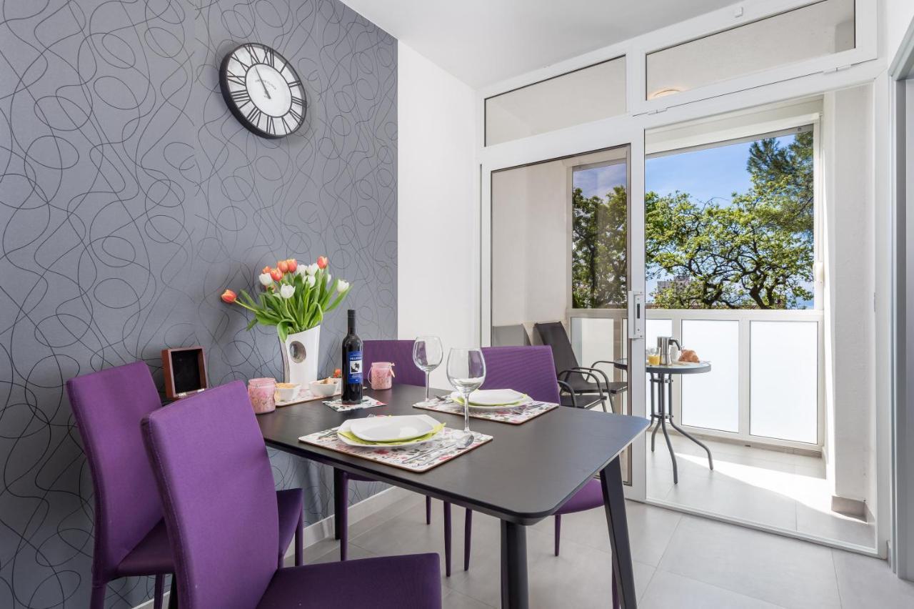 Sunny Studio Apartment With Balcony 里耶卡 外观 照片